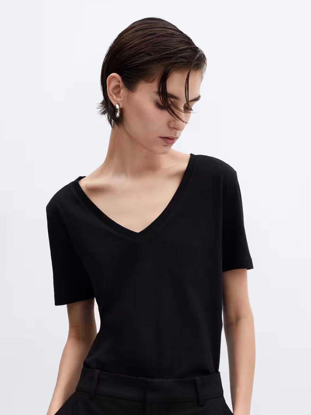 

COLOR CAPITAL Pack Of 5 V-Neck Short Sleeves Regular T-shirt, Black