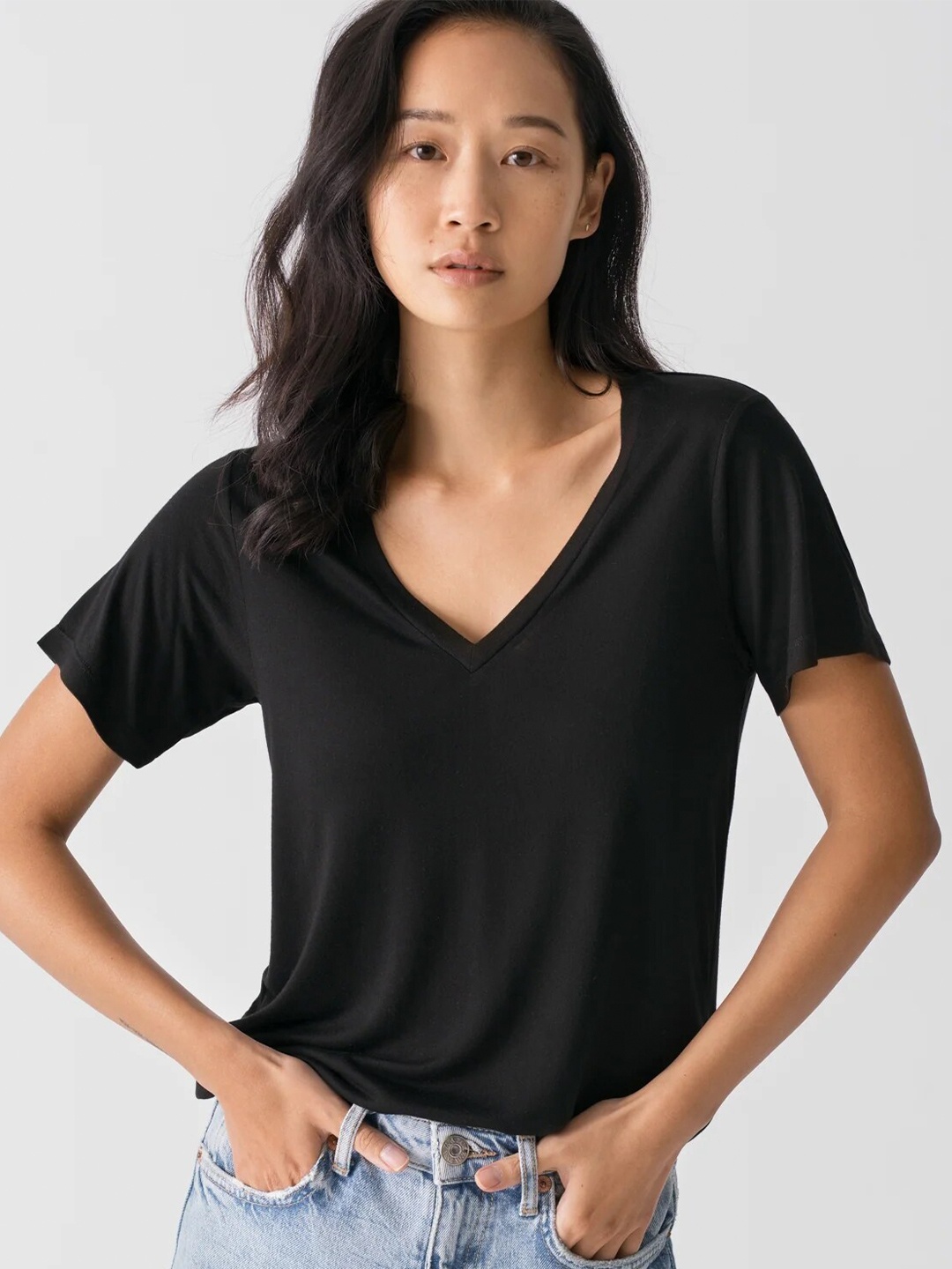 COLOR CAPITAL Pack Of 5 V-Neck Casual T-shirt, Black