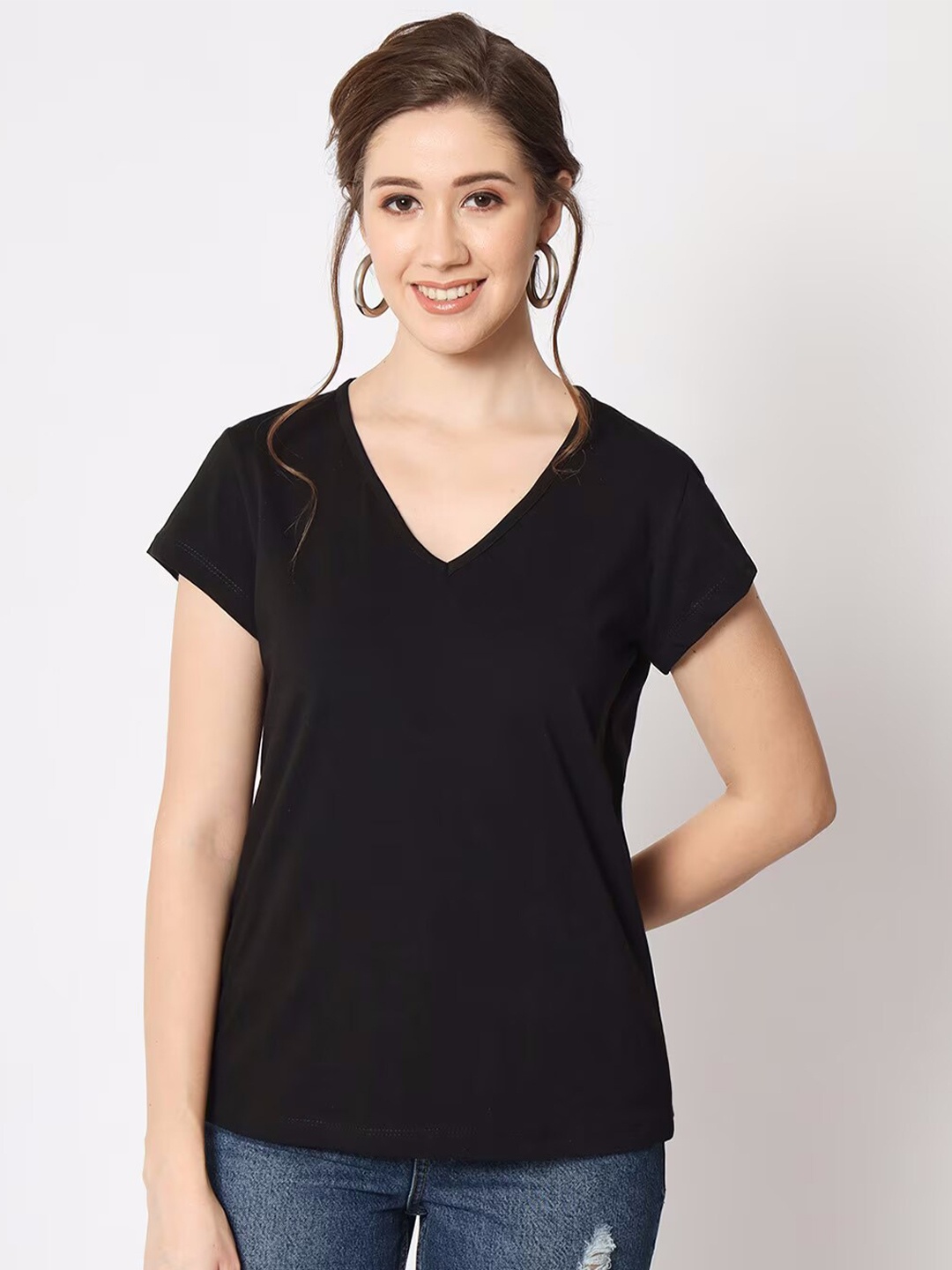 

COLOR CAPITAL Pack Of 5 V-Neck Casual T-shirt, Black