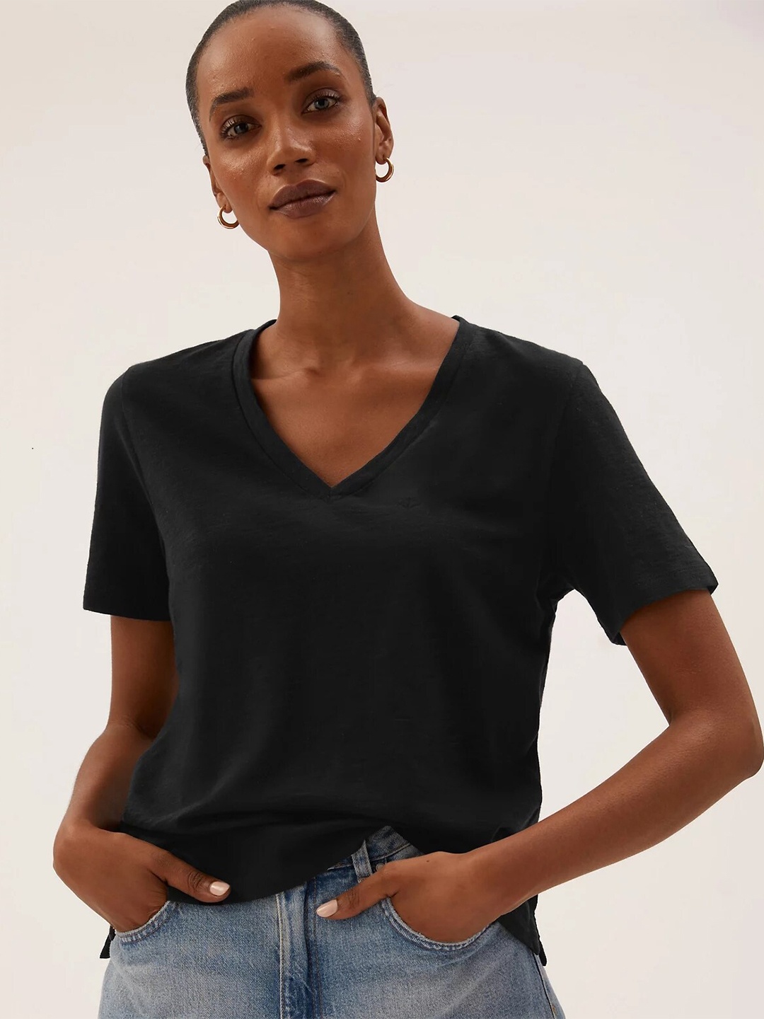 

COLOR CAPITAL Pack Of 5 V-Neck Casual T-shirt, Black