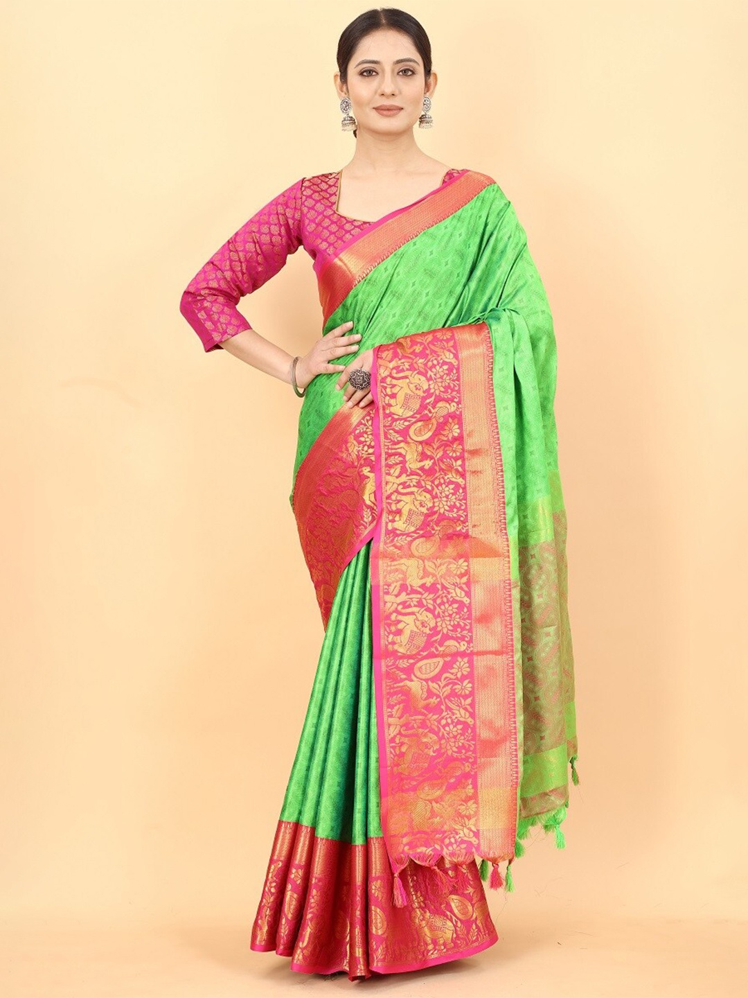 

Lyunica Ethnic Motifs Woven Design Zari Uppada Saree, Green