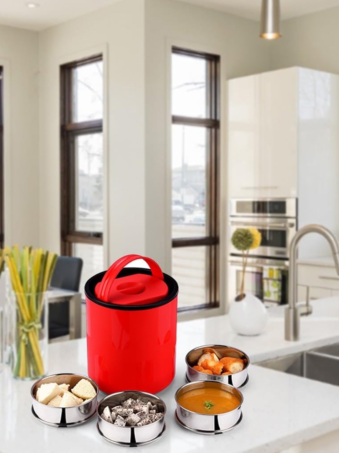

SOPL-OLIVEWARE Red Stainless Steel Microwave Safe Lunch Box 600 ml
