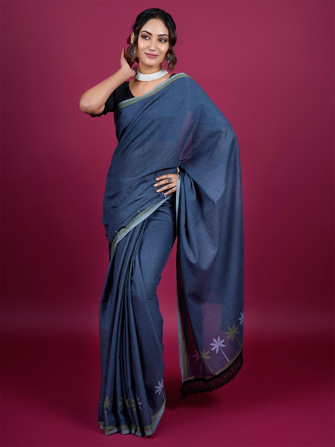 

BUTA BUTI Checked Pure Cotton Tasseled Saree, Navy blue
