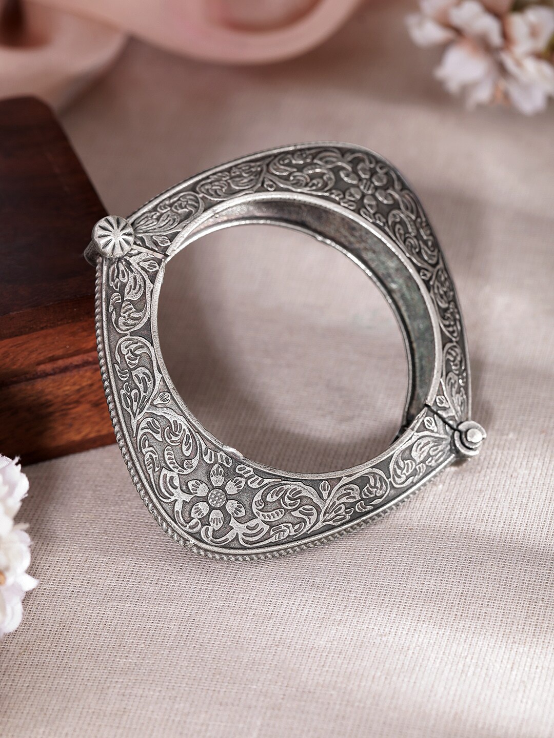 

Rubans Silver-Plated Oxidized Kada Bracelet