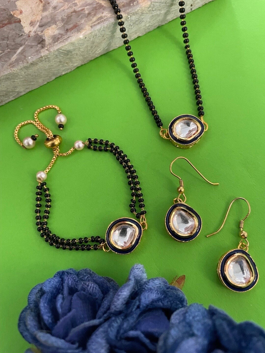 

Digital Dress Room Gold Plated Kundan Studded & Beaded Mangalsutra Set
