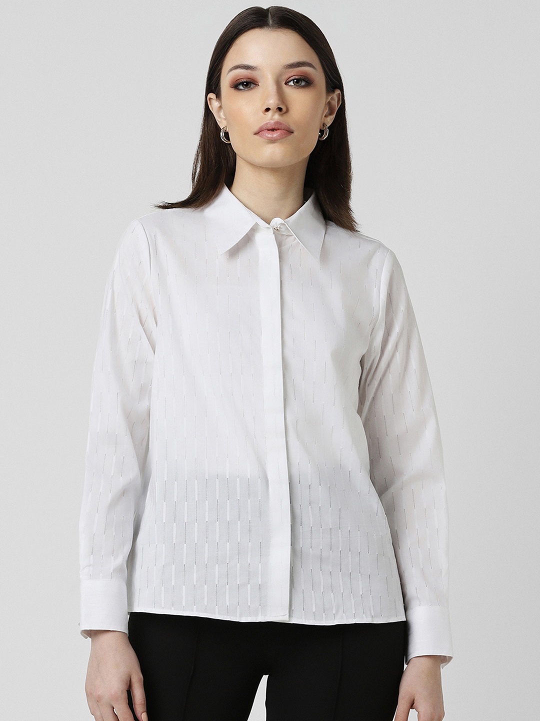 

Van Heusen Woman Spread Collar Regular Fit Printed Cotton Formal Shirt, White