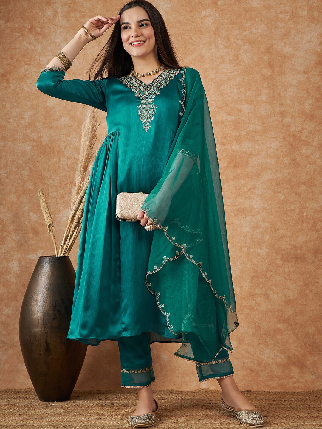

Sangria Floral Yoke Design Sequined A-Line Kurta With Trouser & Dupatta, Teal