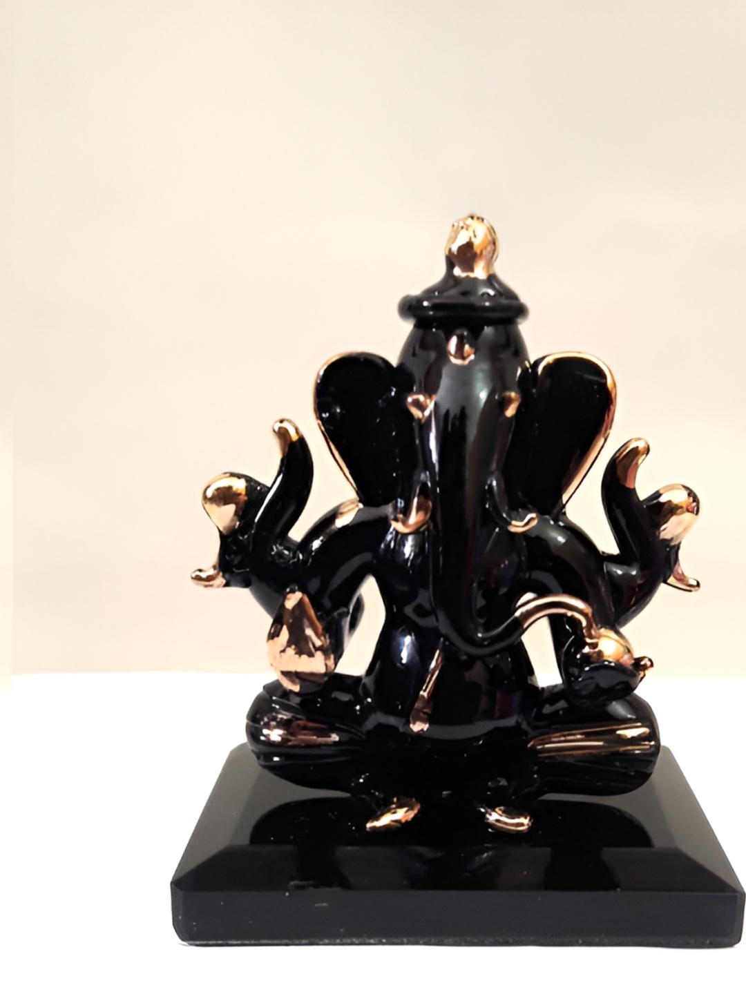 

Afast Black Religious Idol Showpiece