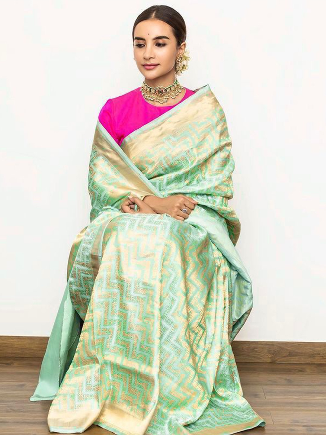 

VEERAX Woven Design Pure Silk Designer Banarasi Saree, Green