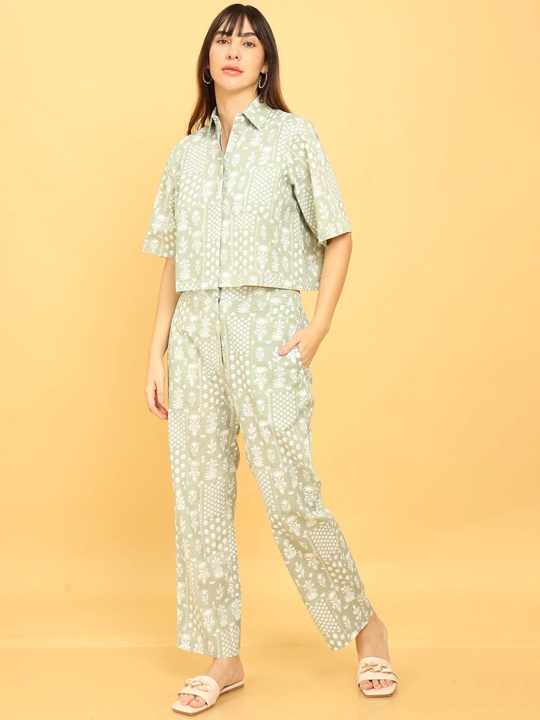 

UNTUNG Floral Printed Shirt Collar Pure Cotton Shirt & Trouser, Green