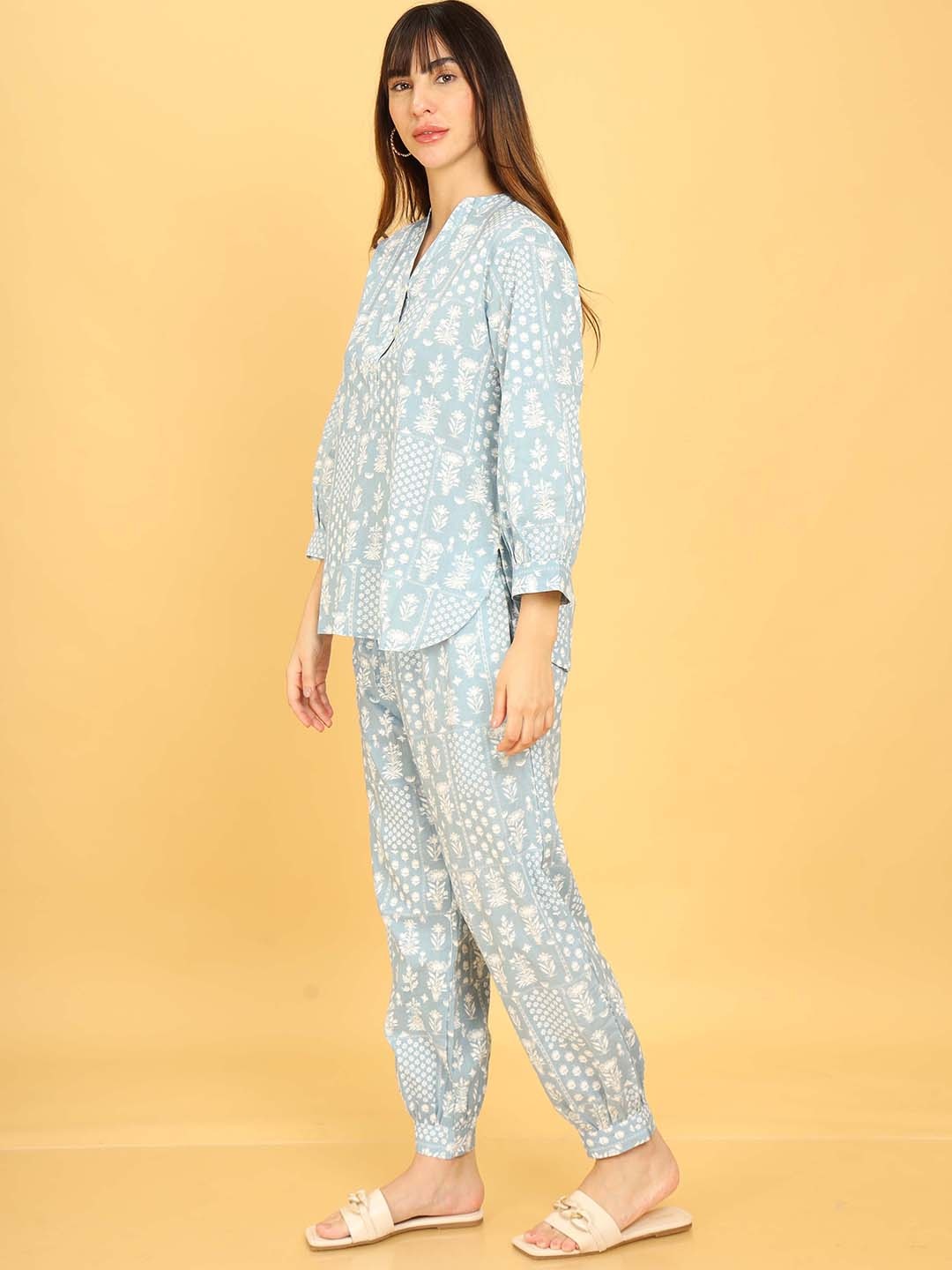 

UNTUNG Floral Printed Mandarin Collar Pure Cotton Tunic With Harem Pant, Blue