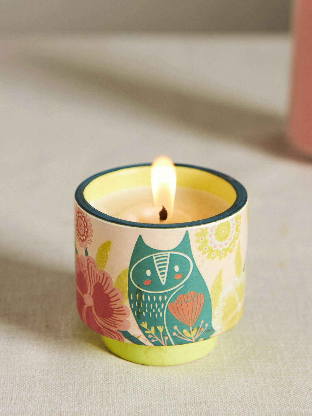 

Chumbak Green Floral Print Ceramic Jar Candle