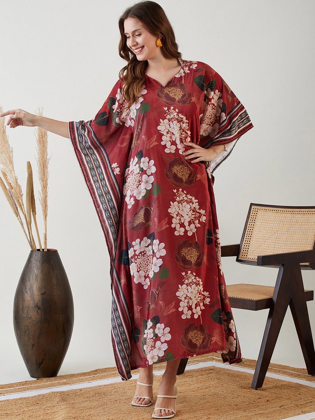 

The Kaftan Company Floral Printed Kimono Sleeves Velvet Kaftan Maxi Dress, Maroon