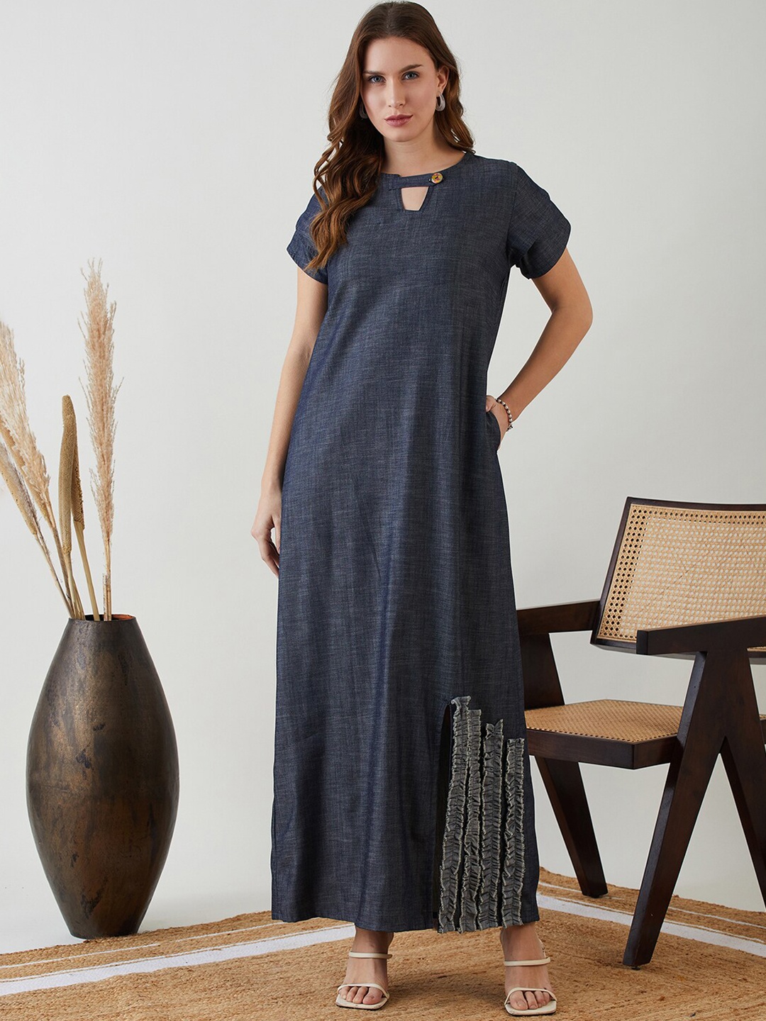 

The Kaftan Company Keyhole Neck Cotton A-Line Maxi Dress, Navy blue