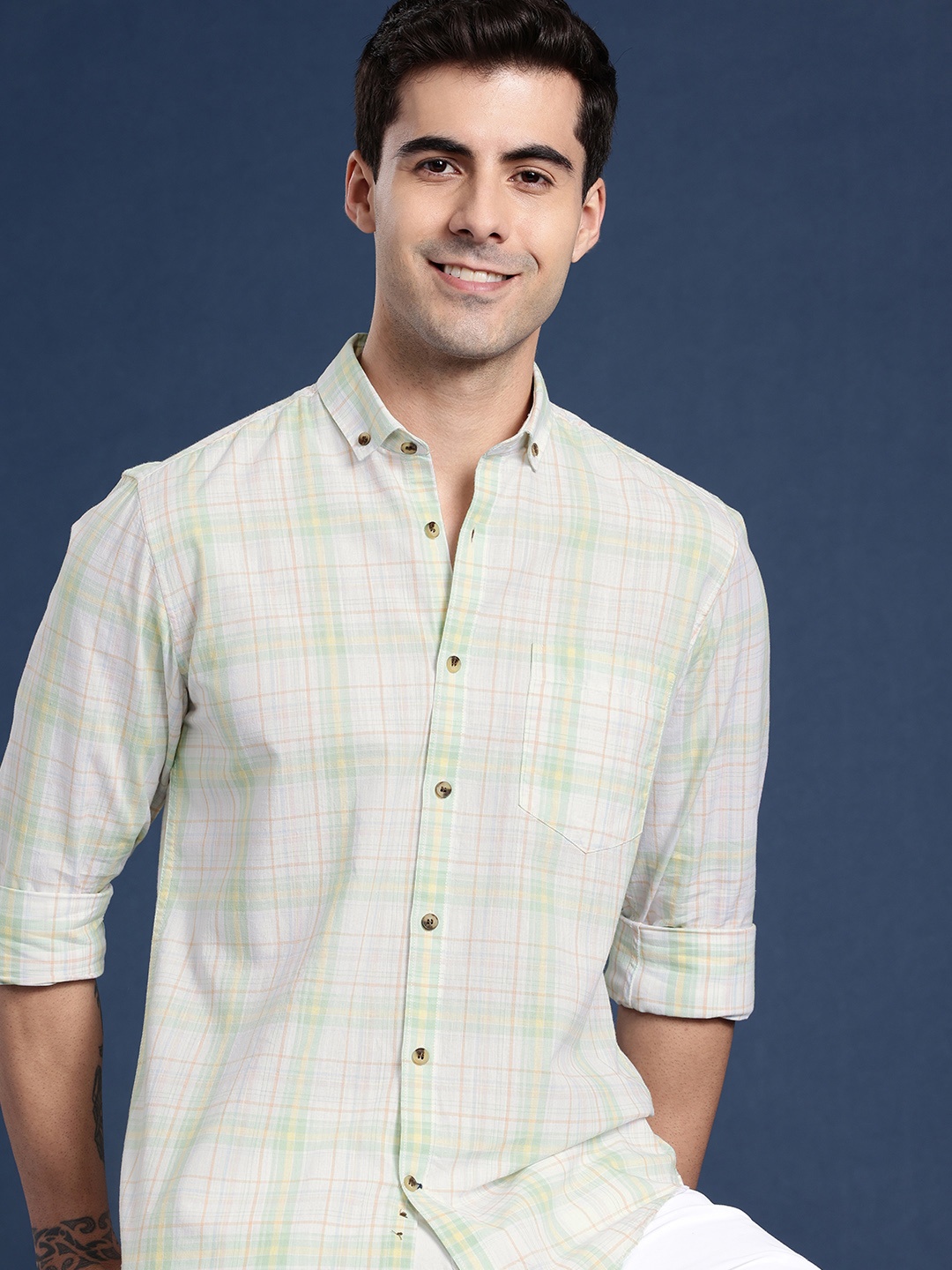 

Mast & Harbour Men Standard Checked Casual Shirt, Green