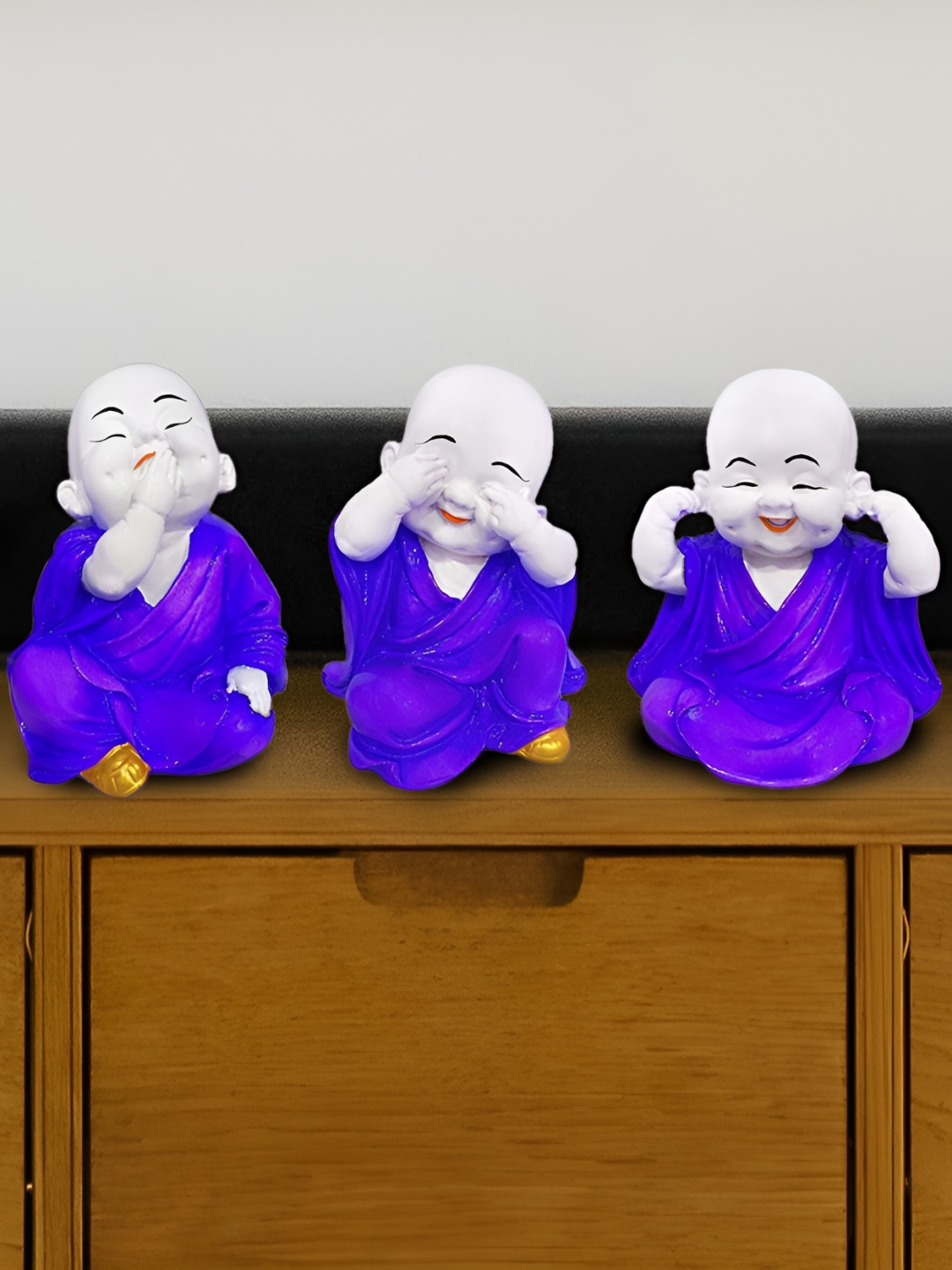

GW CREATIONS Blue & White 3Pcs Fengshui Idol Showpiece