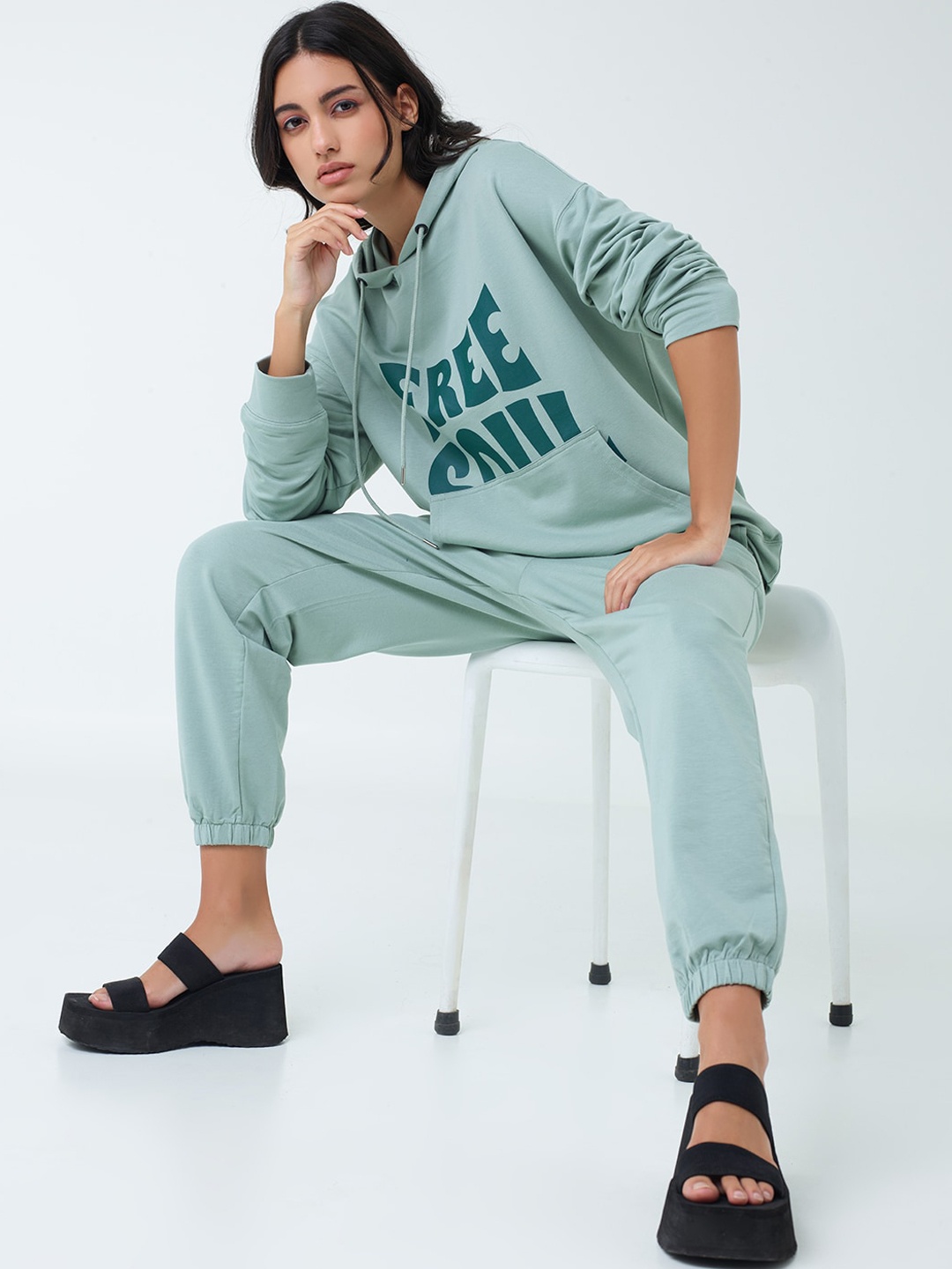 

I like me Typography Printed Hooded Sweatshirt & Joggers, Green