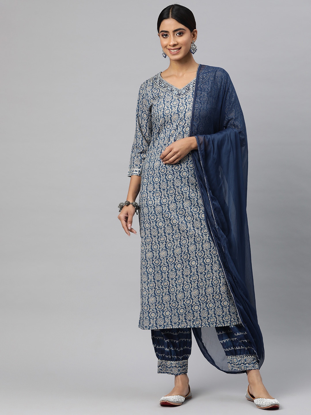 

Readiprint Fashions Women Printed Pure Cotton Kurta with Harem Pants & With Dupatta, Blue