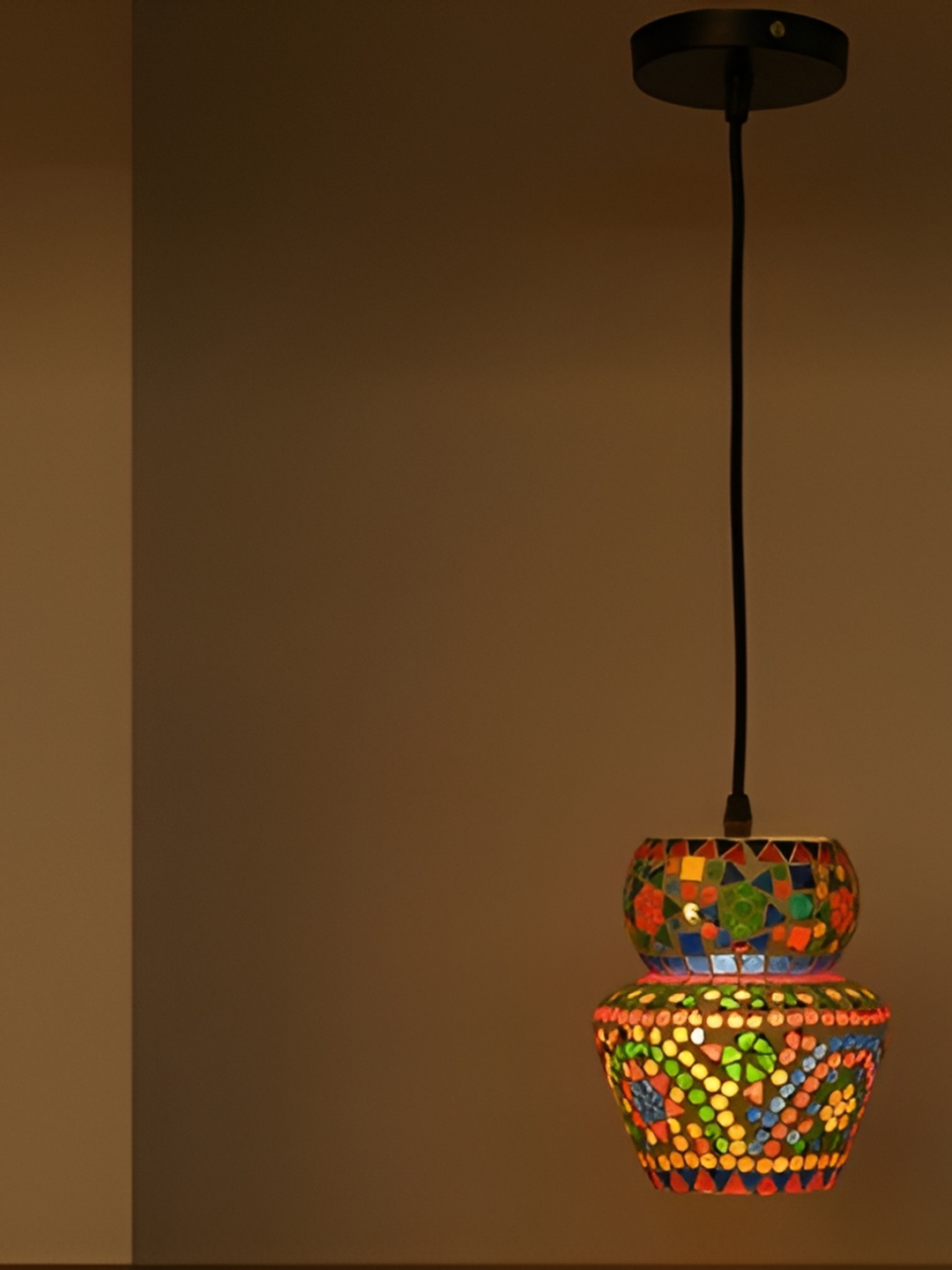 

Afast Green & Red Textured Abstract Shaped Hanging Ceiling Lamp