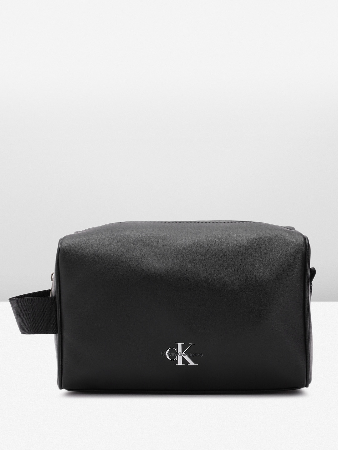 

Calvin Klein Men Solid Travel Pouch, Black
