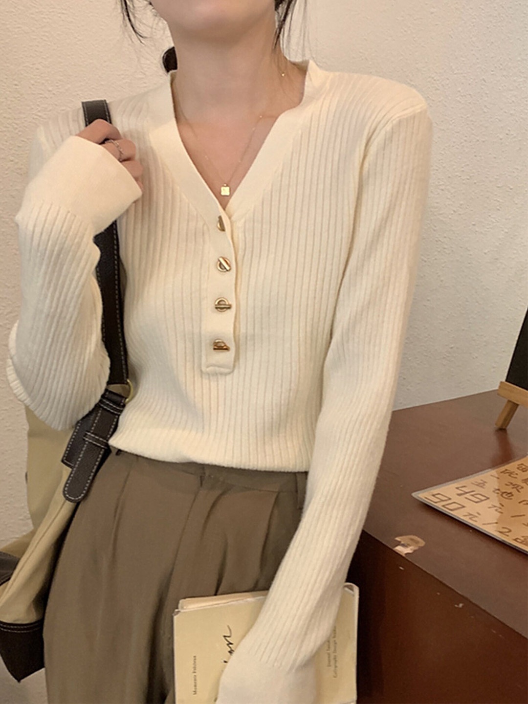

LULU & SKY Ribbed V-Neck Long Sleeves Top, Beige
