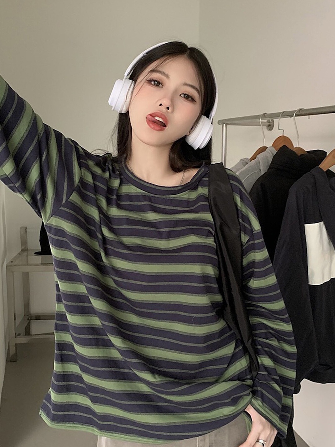 

LULU & SKY Striped Drop Shoulder Sleeves Oversized T-shirt, Green