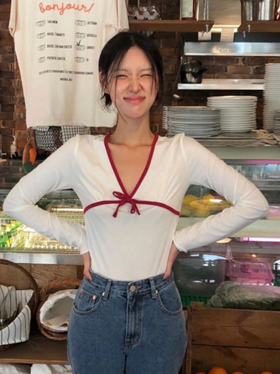 

LULU & SKY V-Neck Long Sleeves Top, White