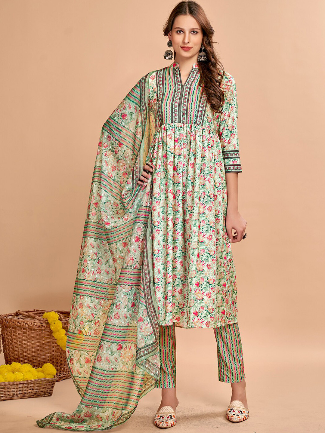 

Anouk Green Floral Printed Mandarin Collar Regular Kurta With Trousers & Dupatta