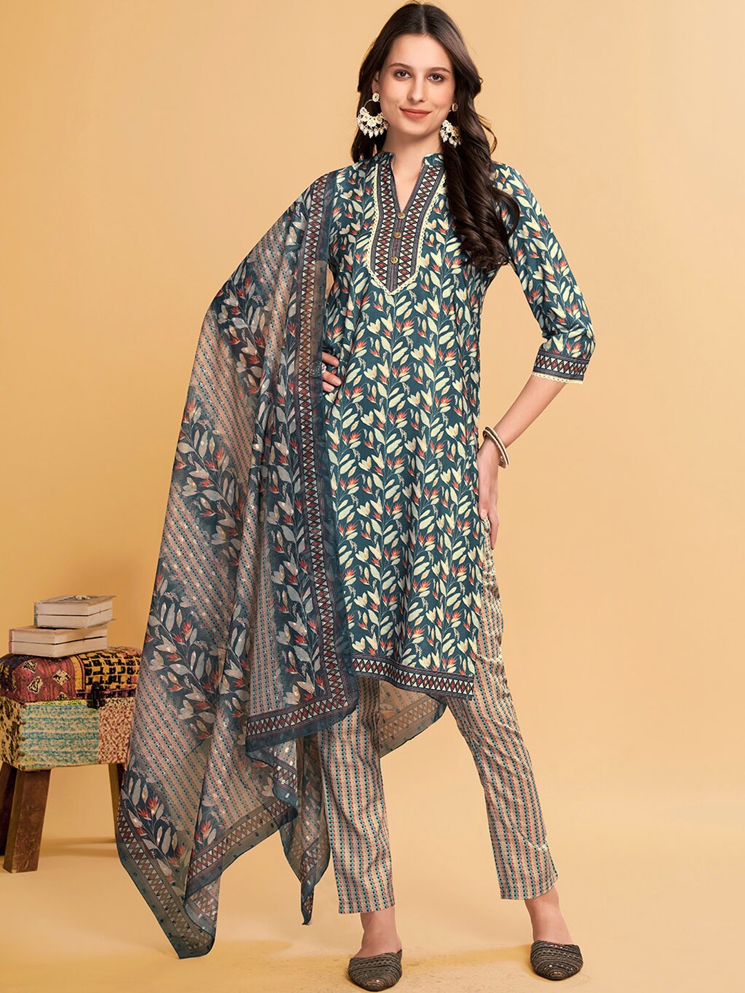 

Anouk Blue Floral Printed Mandarin Collar Regular Kurta With Trousers & Dupatta