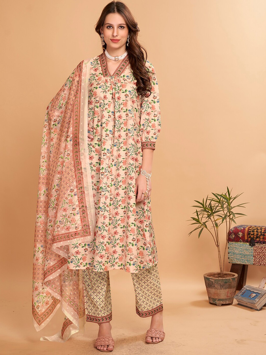 

Anouk Women Peach-Coloured Floral Printed Regular Kurta with Trousers & With Dupatta
