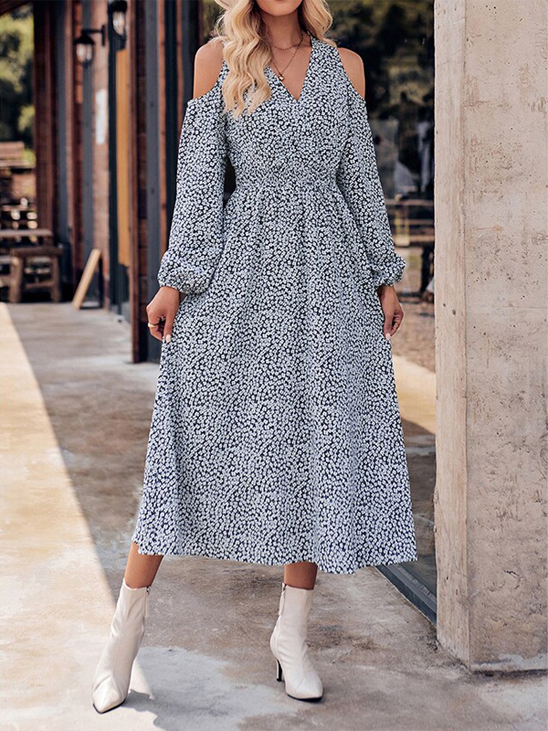

StyleCast Navy Blue Floral Printed Cold-Shoulder A-Line Midi Dress