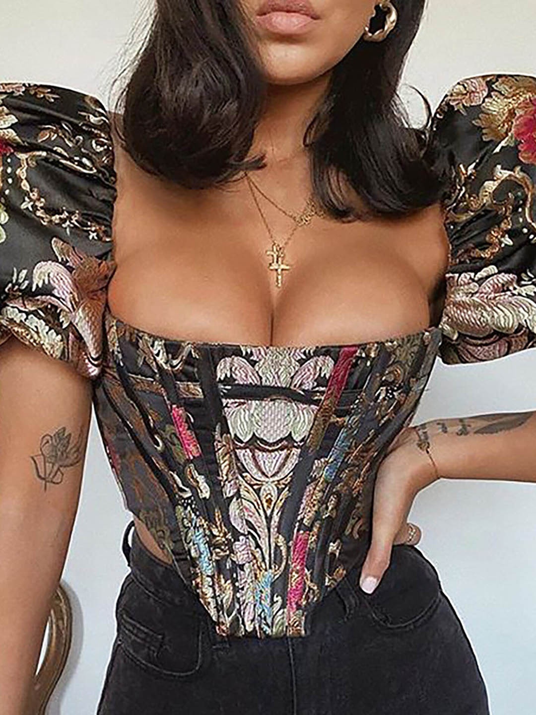 

LULU & SKY Floral Printed Puff Sleeves Fitted Crop Top, Black