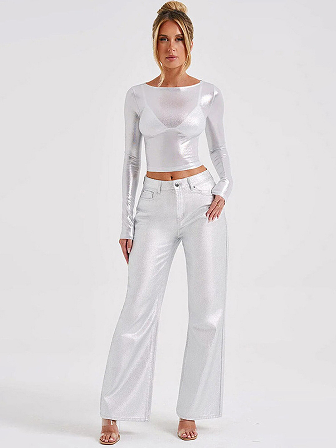 

LULU & SKY Round Neck Fitted Crop Top, White
