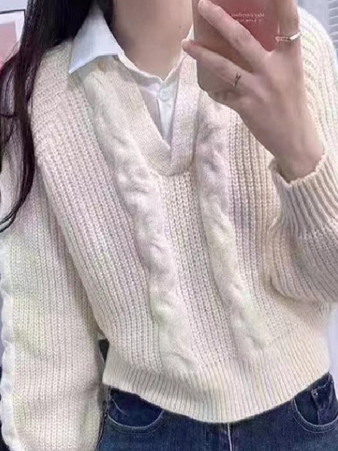 

LULU & SKY V-Neck Knitted Top, White