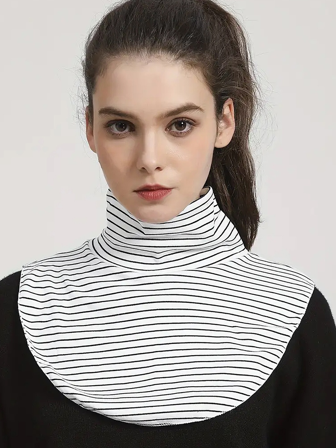 

LULU & SKY White Cotton Top