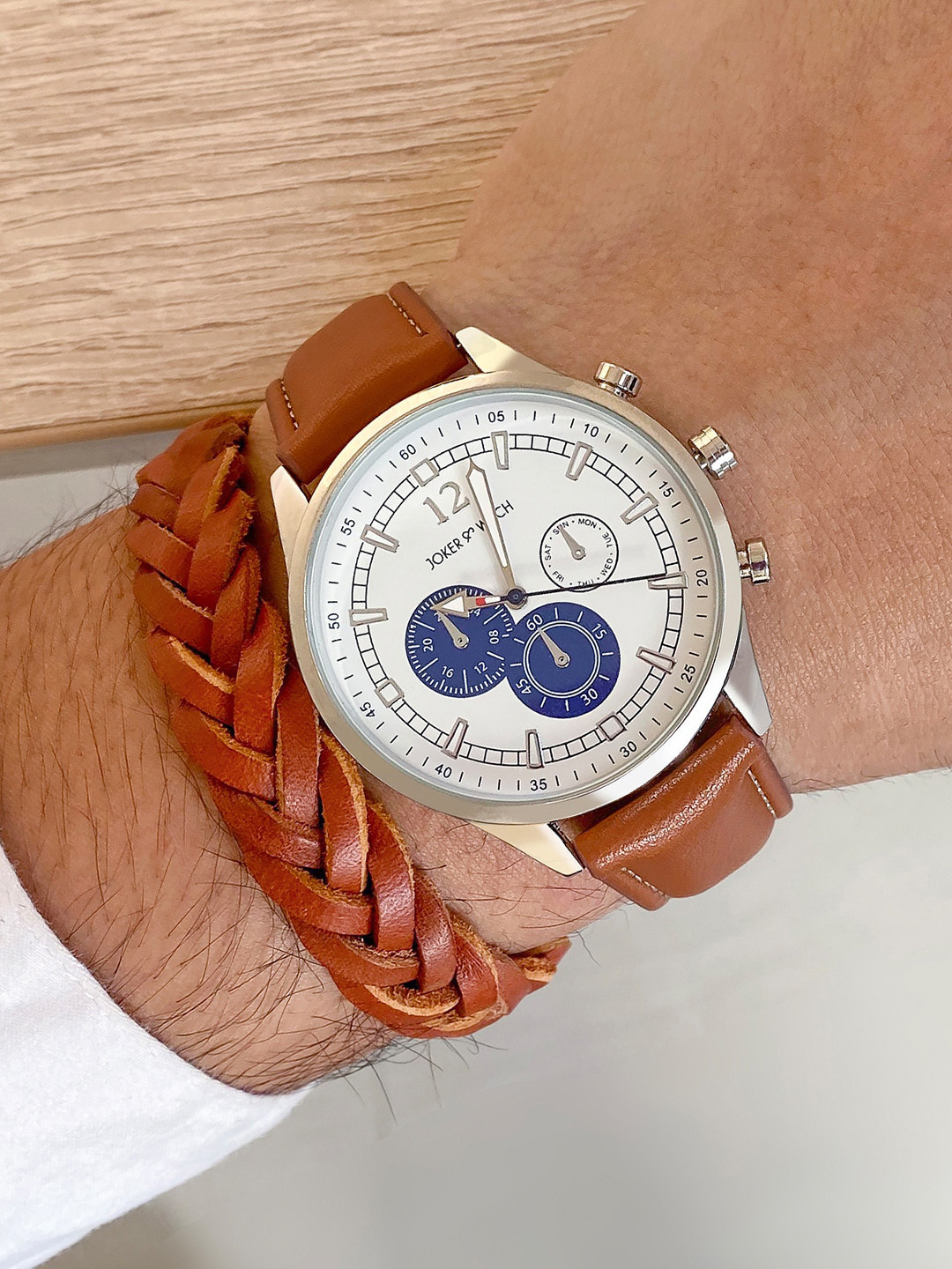 

JOKER & WITCH Men Watch & Bracelet Gift Set-JWMBS71, Tan