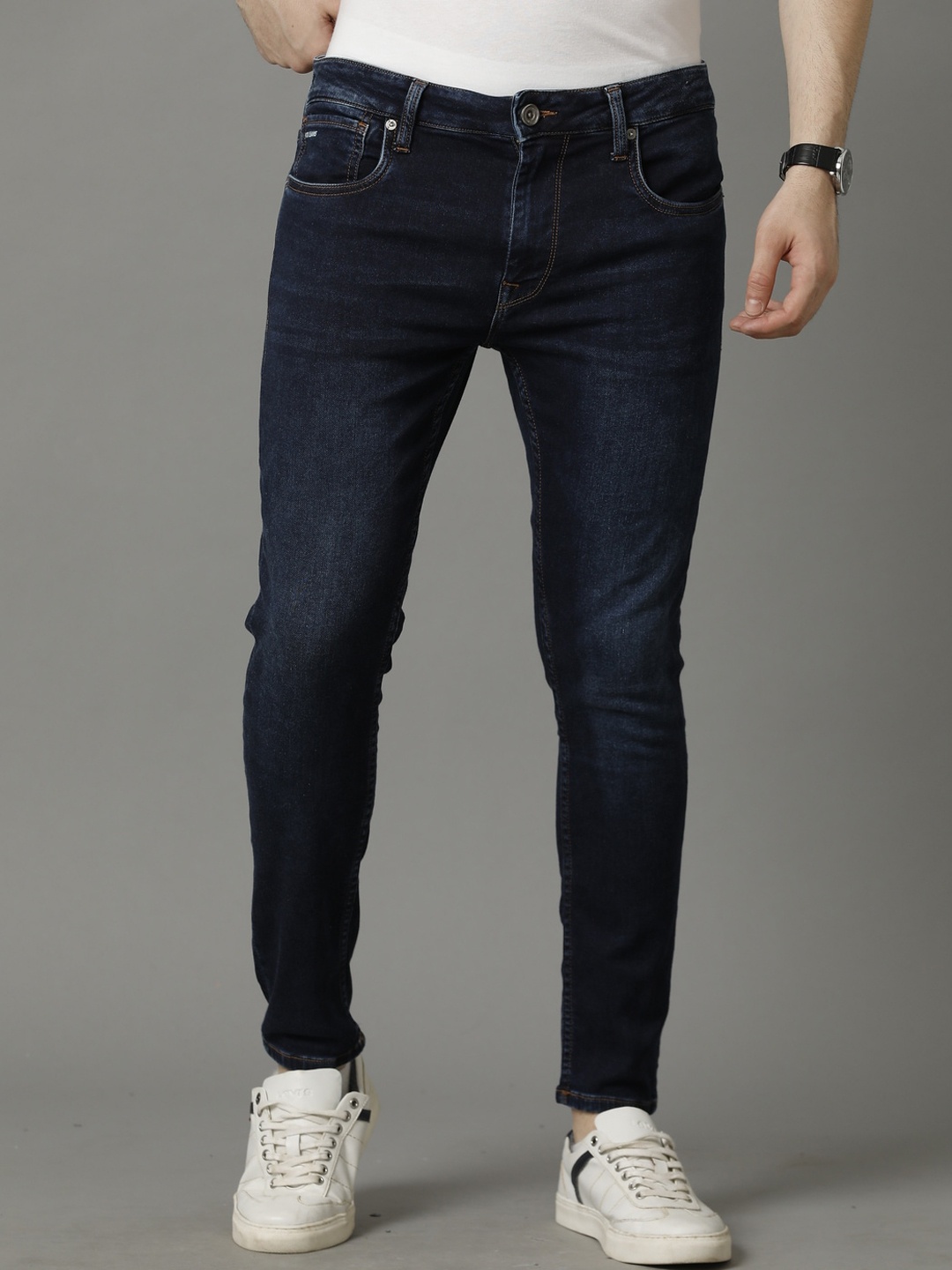 

Voi Jeans Men Skinny Fit Light Fade Clean Look Stretchable Cropped Jeans, Blue