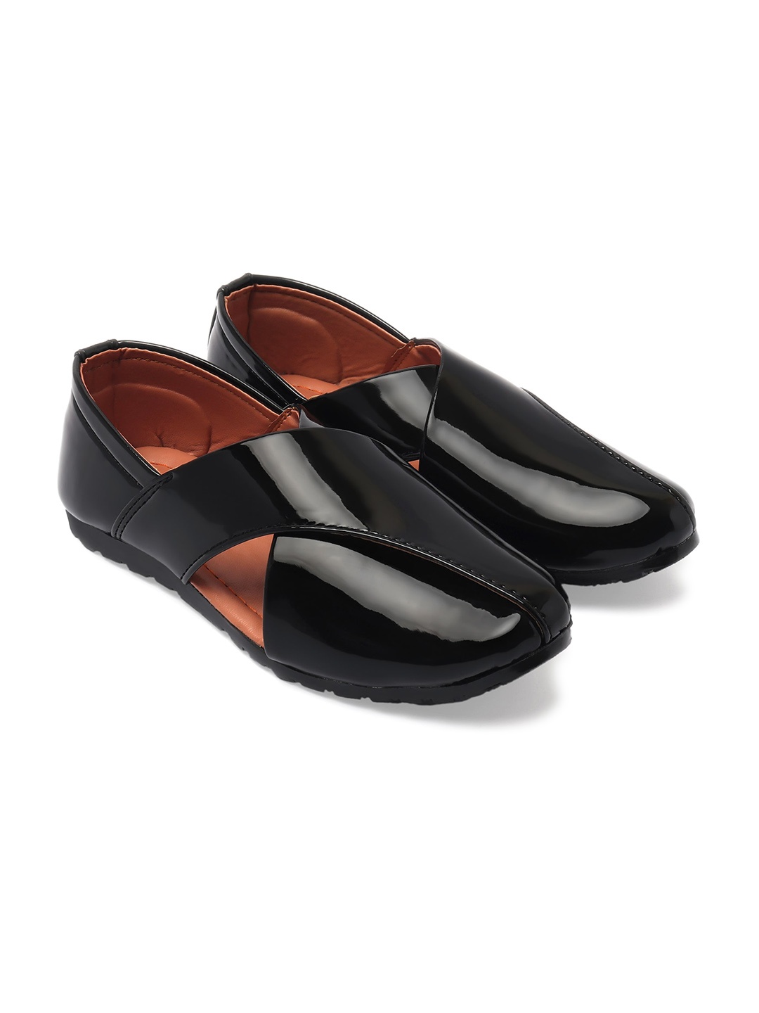 

BAESD Boys Round Toe Loafers, Black