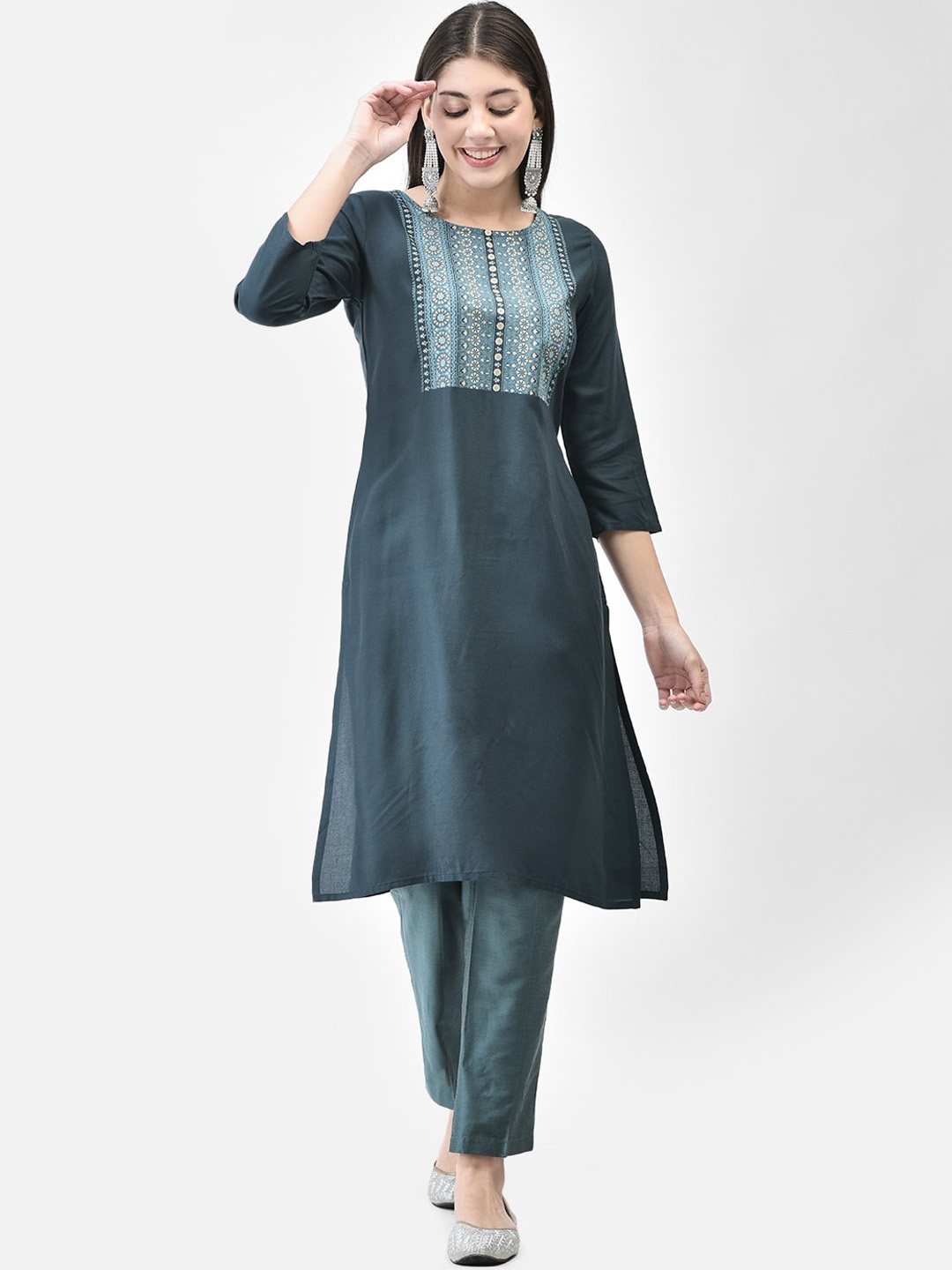 

Span Ethnic Motifs Yoke Design Straight Kurta With Trouser, Blue