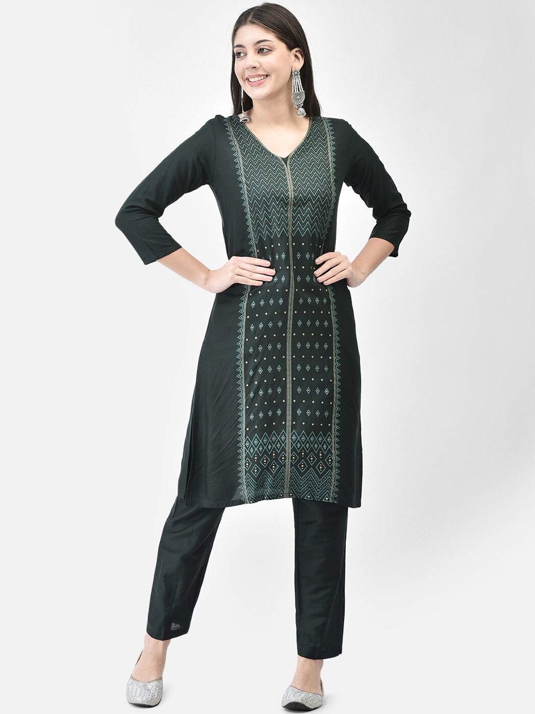 

Span Printed Straight Kurta With Trousers, Green