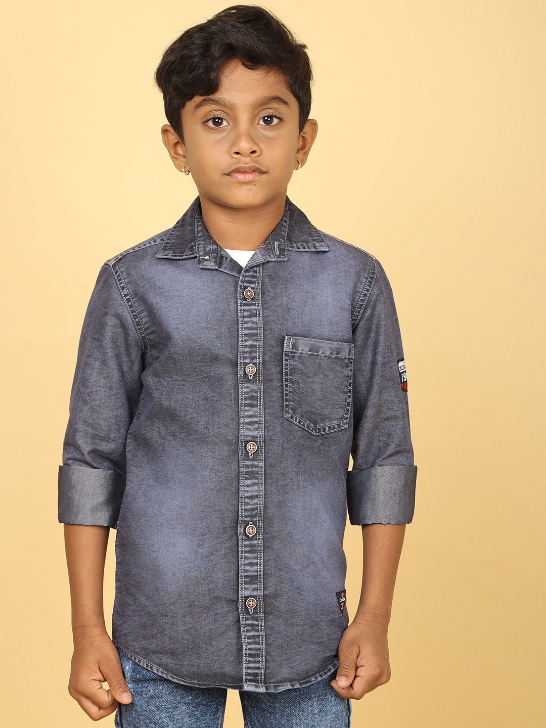 

CAZZBA Boys Spread Collar Washed Casual Denim Shirt, Grey