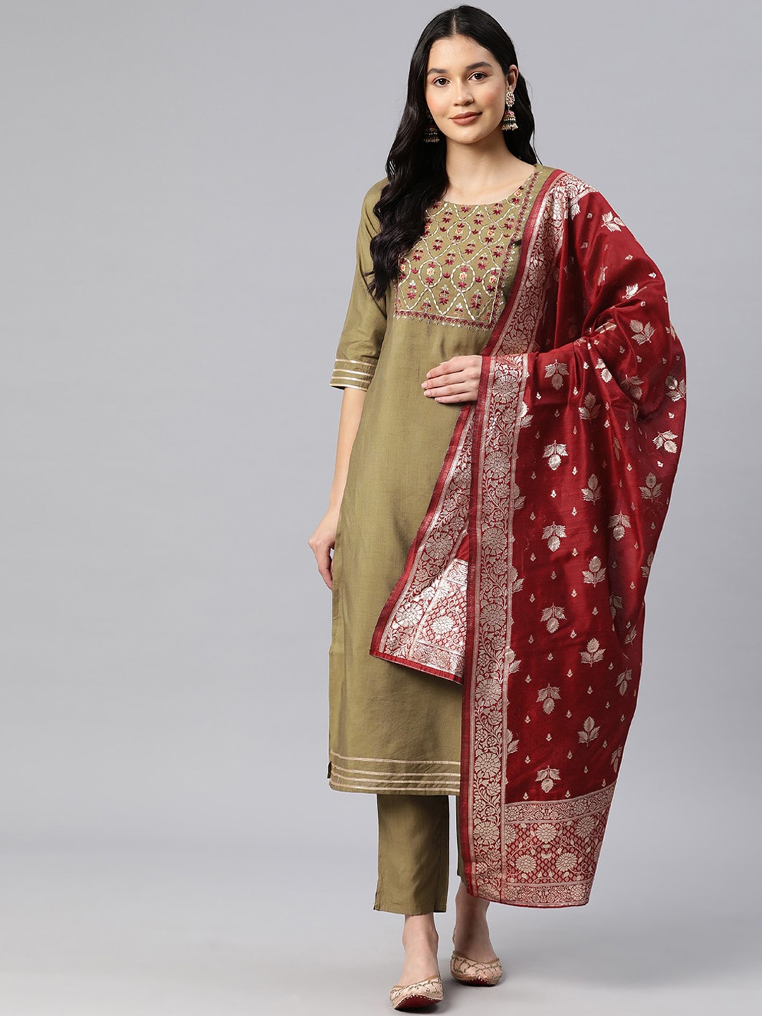 

Mitera Floral Yoke Design Regular Thread Work Kurta With Trousers & Dupatta, Olive