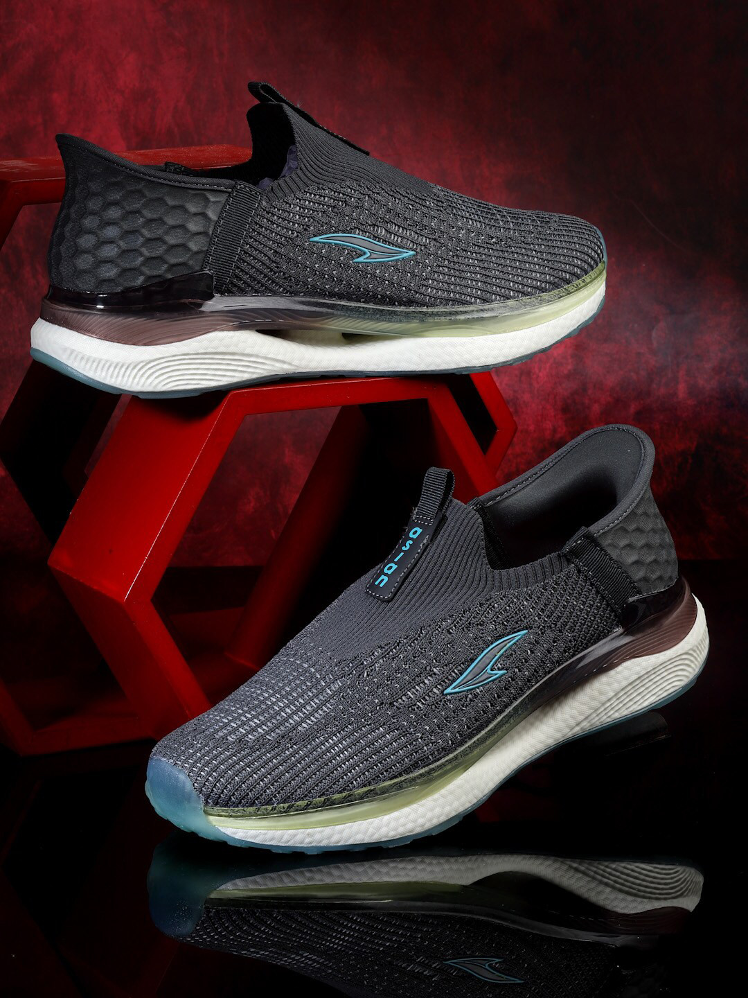 

ASIAN Men Textured Lace Up Running Shoes, Grey