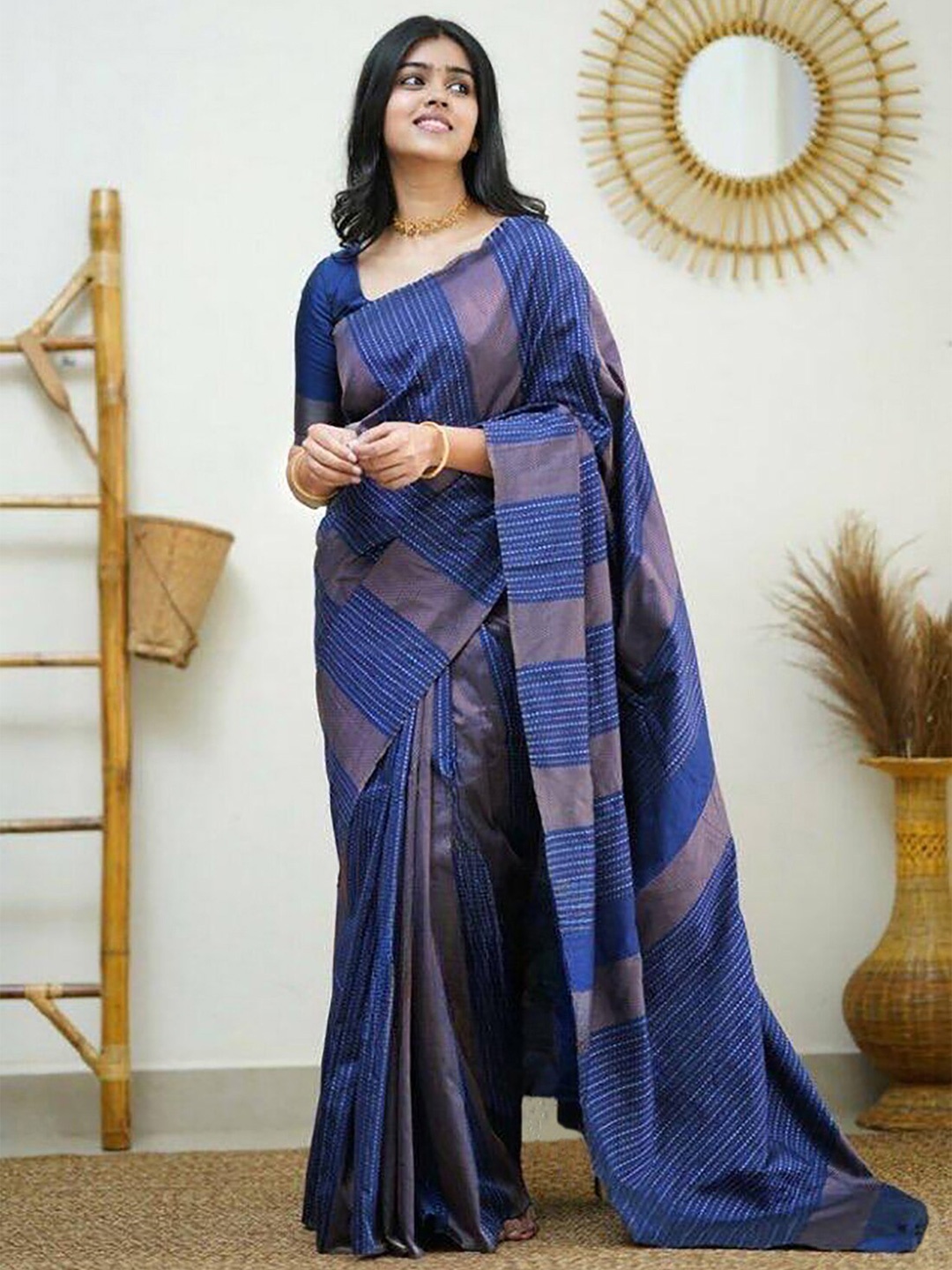 

KALINI Silk Blend Kanjeevaram Saree, Blue