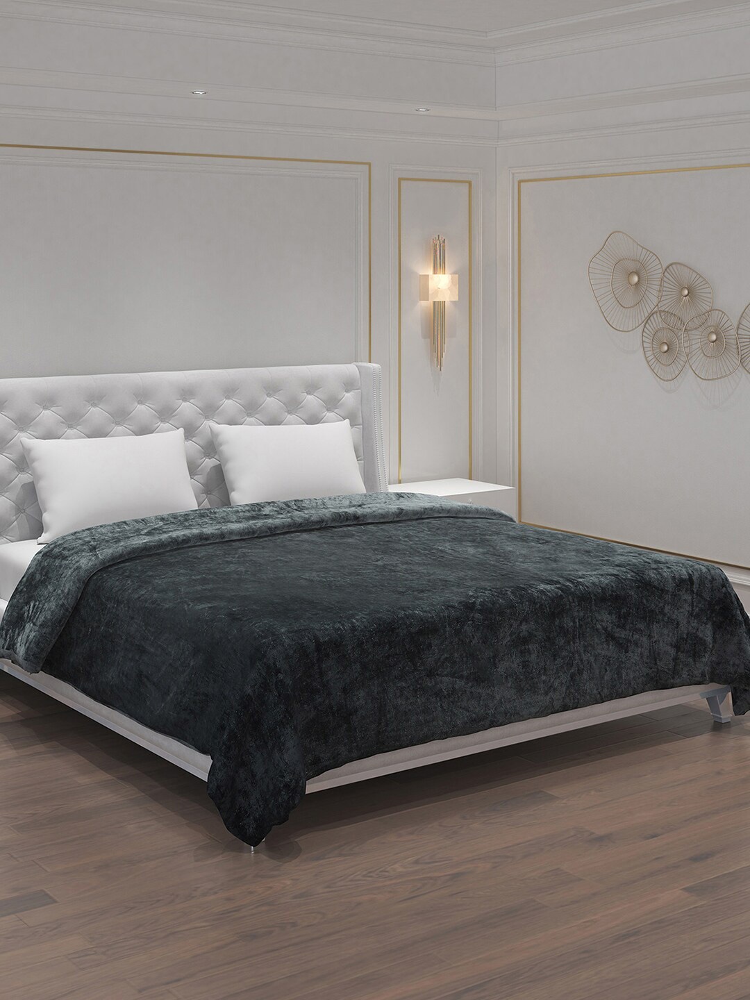 

Monte Carlo Green AC Room 233 GSM Double Bed Blanket
