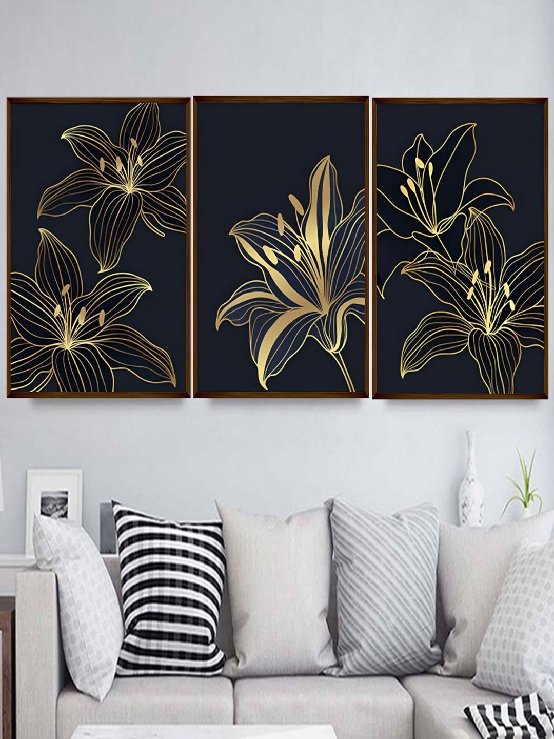 

The Art House Navy Blue & Gold Toned Floral Wooden Framed Canvas Painting Wall Art