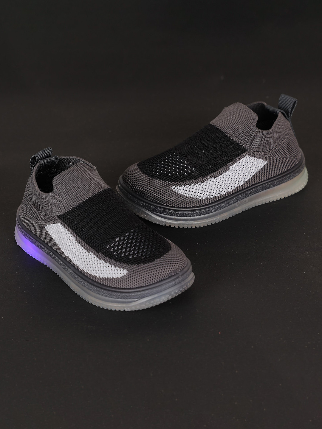 

BAESD Kids Colourblocked LED Detail Sneakers, Grey