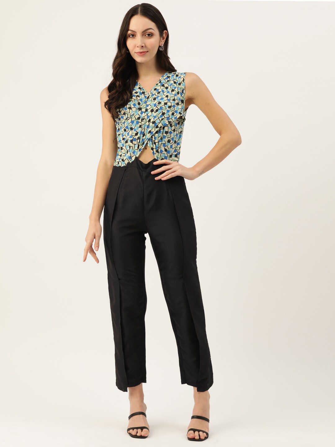

BAESD Geometric Printed V-Neck Basic Jumpsuit, Beige
