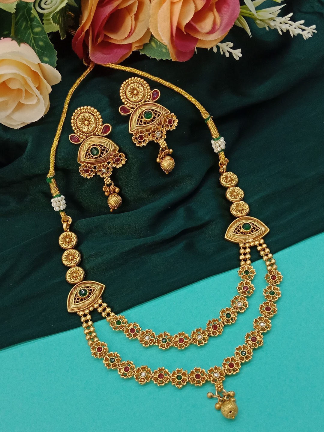 

AASHISH IMITATION Copper Plated Kundan Studded Jewellery Set, Gold