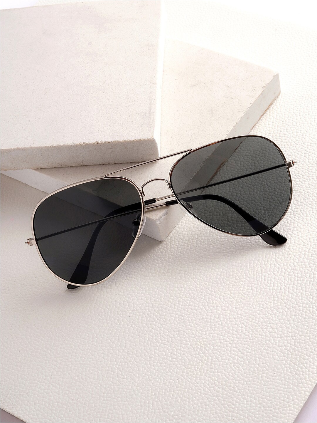 

JOKER & WITCH Men Aviator Sunglasses with UV Protected Lens JWSG111, Black